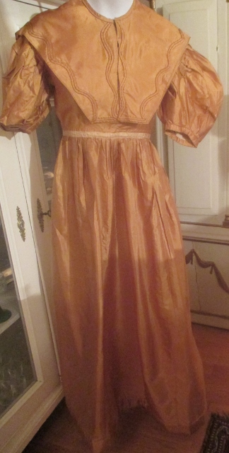 xxM988M Great regency 1820s silk  dress with upper part price: 1000USD